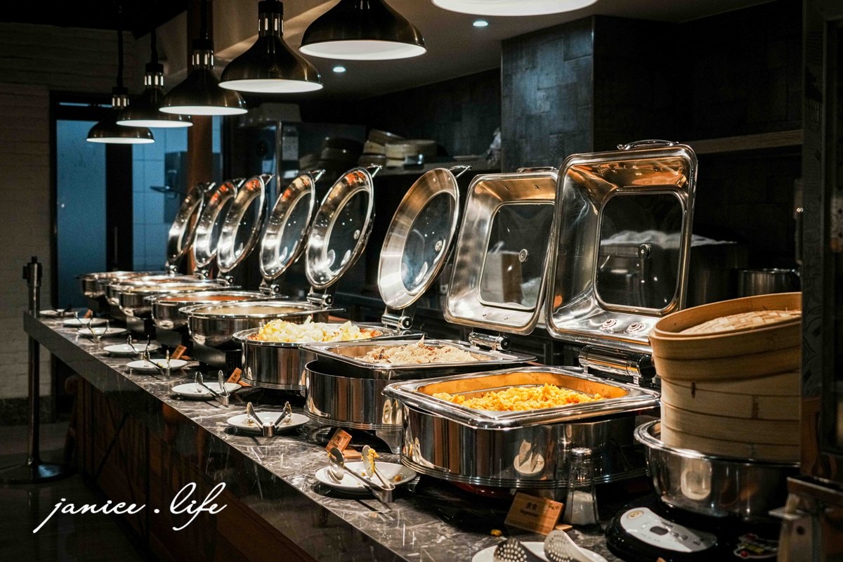 嘉義住宿飯店推薦 蘭桂坊花園酒店 蘭桂坊花園酒店停車 蘭桂坊花園酒店位置 蘭桂坊花園酒店早餐 文化路夜市 嘉義旅遊 嘉義飯店推薦 嘉義市西區延平街250號 潔妮食旅生活