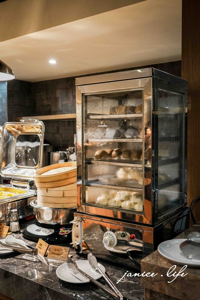 嘉義住宿飯店推薦 蘭桂坊花園酒店 蘭桂坊花園酒店停車 蘭桂坊花園酒店位置 蘭桂坊花園酒店早餐 文化路夜市 嘉義旅遊 嘉義飯店推薦 嘉義市西區延平街250號 潔妮食旅生活