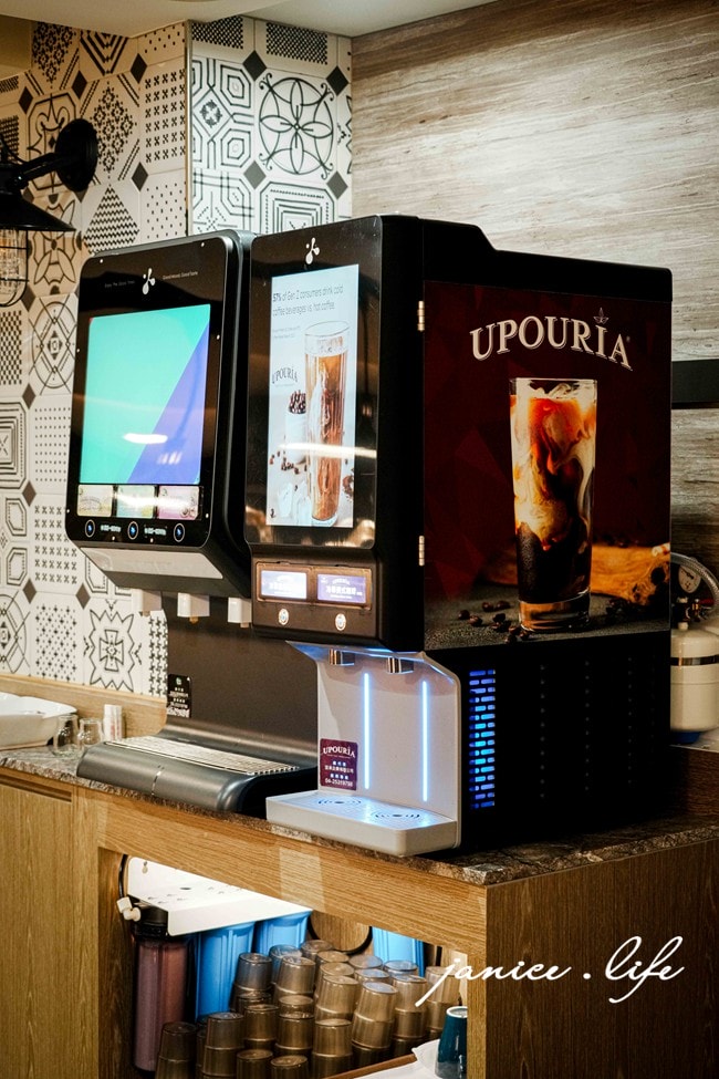 嘉義住宿飯店推薦 蘭桂坊花園酒店 蘭桂坊花園酒店停車 蘭桂坊花園酒店位置 蘭桂坊花園酒店早餐 文化路夜市 嘉義旅遊 嘉義飯店推薦 嘉義市西區延平街250號 潔妮食旅生活