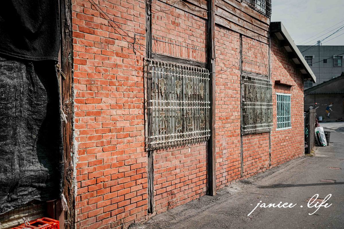 用九柑仔店拍攝現場 嘉義景點 嘉義縣六腳鄉潭墘村90號 嘉義六腳景點 嘉義旅遊 存德中藥房 茄芷袋 彈珠汽 古早零食 柑仔店 潔妮食旅生活 親子旅遊 親子景點 嘉義親子景點