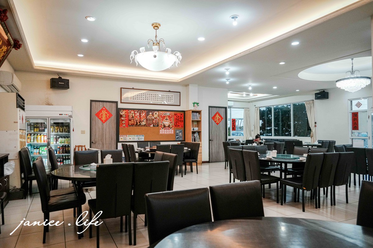 嘉義東石美食 嘉義美食 嘉義旅遊 嘉義東石旅遊 嘉義景點 樺榮海鮮餐廳 嘉義縣東石鄉第十鄰52-43號 053730612 潔妮食旅生活 樺榮海鮮餐廳位置 樺榮海鮮餐廳菜單 樺榮海鮮餐廳停車 鮮蚵炒麵線 日式炸小卷 厚切烏魚子 海魚料理