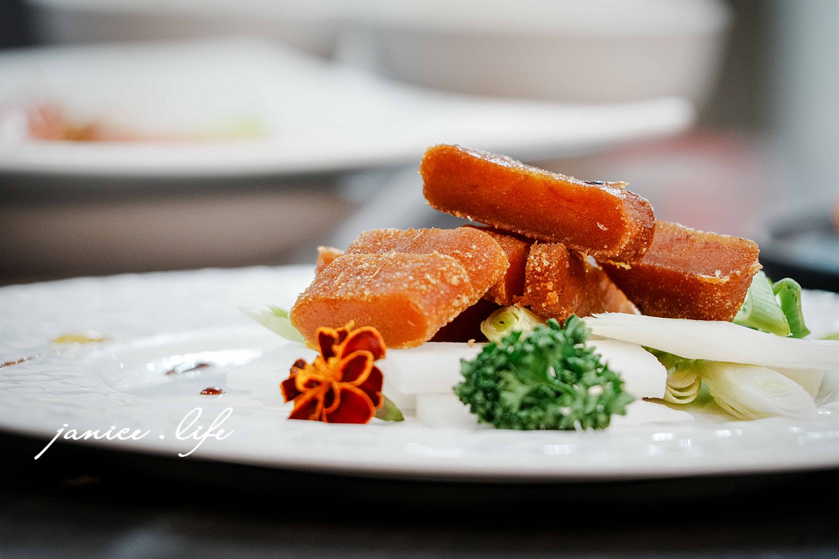 嘉義東石美食 嘉義美食 嘉義旅遊 嘉義東石旅遊 嘉義景點 樺榮海鮮餐廳 嘉義縣東石鄉第十鄰52-43號 053730612 潔妮食旅生活 樺榮海鮮餐廳位置 樺榮海鮮餐廳菜單 樺榮海鮮餐廳停車 鮮蚵炒麵線 日式炸小卷 厚切烏魚子 海魚料理