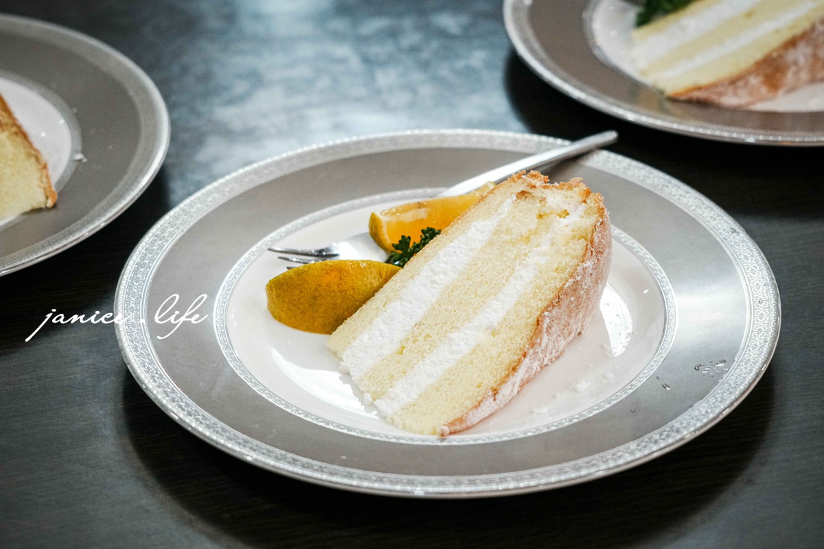 嘉義東石美食 嘉義美食 嘉義旅遊 嘉義東石旅遊 嘉義景點 樺榮海鮮餐廳 嘉義縣東石鄉第十鄰52-43號 053730612 潔妮食旅生活 樺榮海鮮餐廳位置 樺榮海鮮餐廳菜單 樺榮海鮮餐廳停車 鮮蚵炒麵線 日式炸小卷 厚切烏魚子 海魚料理