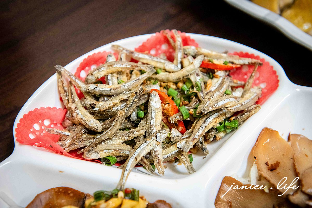 台東聚會餐廳推薦 台東美食 更生路美食餐廳推薦 品味香食堂 品味香食堂菜單 潔妮食旅生活 台東旅遊 臺東縣台東市更生路541號 