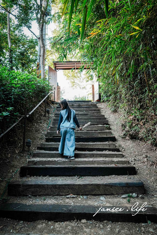 新竹寶山 新竹寶山旅遊 新竹寶山景點 沙湖壢咖啡館 漣漪書屋 寶山水庫 新竹縣寶山鄉山湖路63號 035760108 沙湖壢咖啡館菜單 沙湖壢咖啡館 停車 新竹旅遊 新竹景點 新竹美食 新竹咖啡館 百香果凍樂園 西西里咖啡 潔妮食旅生活 湖畔步道