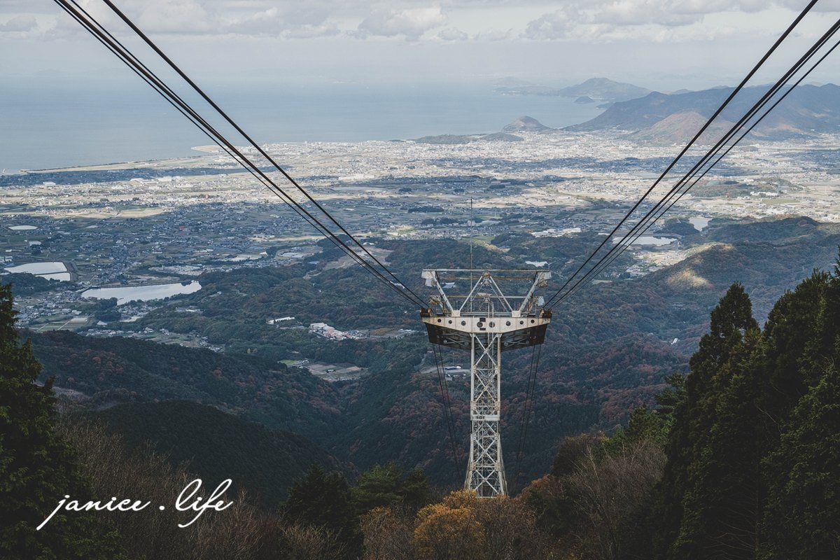 四國香川|雲邊寺.雲邊寺纜車.雲邊寺山頂公園|四國遍路第66號靈場|五百羅漢像.求願茄子.天空鞦韆 - 第12張圖 四國香川景點 雲邊寺 雲邊寺纜車 雲邊寺山頂公園 四國遍路 四國靈場 四國遍路第66號靈場 五百羅漢像 天空鞦韆 潔妮食旅生活 求願茄子 日本旅遊 日本自由行 日本四國自駕 日本四國自由行 日本最大索道之一