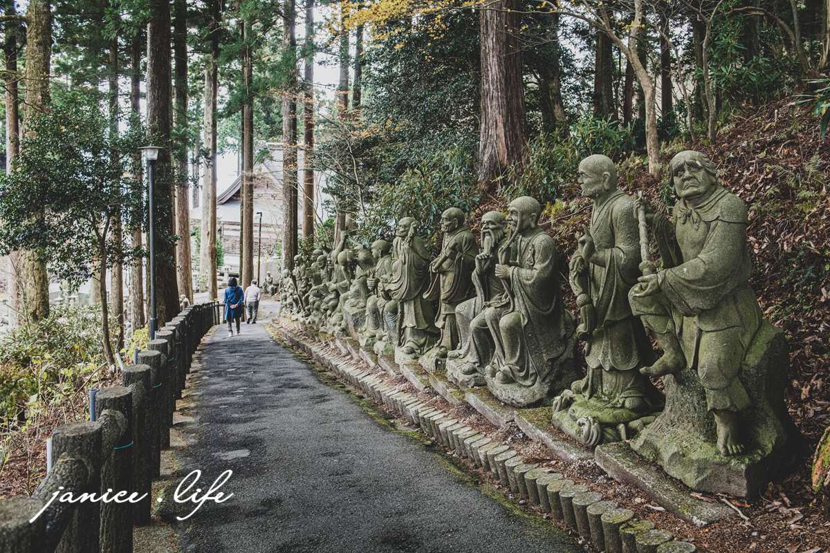 四國香川景點 雲邊寺 雲邊寺纜車 雲邊寺山頂公園 四國遍路 四國靈場 四國遍路第66號靈場 五百羅漢像 天空鞦韆 潔妮食旅生活 求願茄子 日本旅遊 日本自由行 日本四國自駕 日本四國自由行 日本最大索道之一
