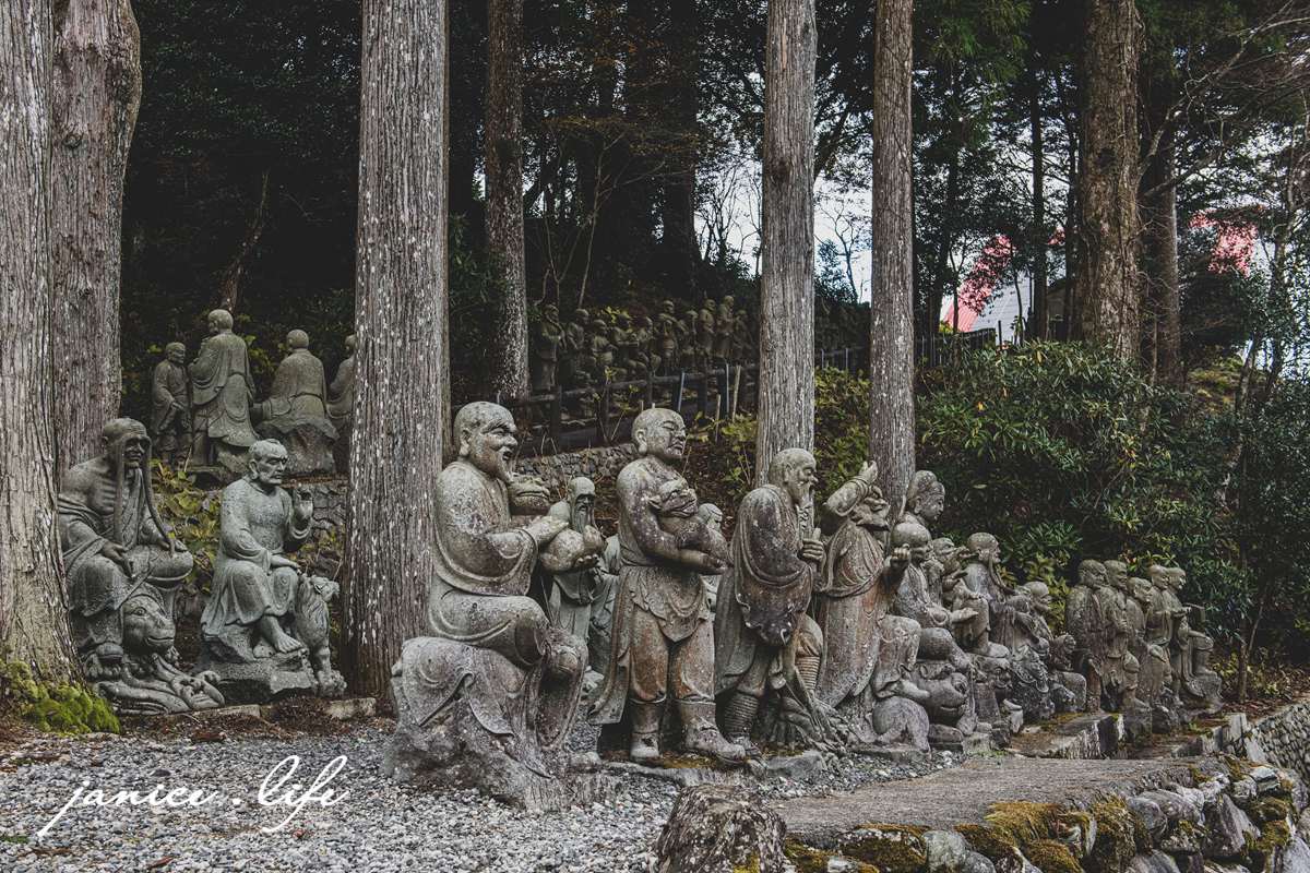 四國香川|雲邊寺.雲邊寺纜車.雲邊寺山頂公園|四國遍路第66號靈場|五百羅漢像.求願茄子.天空鞦韆 - 第17張圖 四國香川景點 雲邊寺 雲邊寺纜車 雲邊寺山頂公園 四國遍路 四國靈場 四國遍路第66號靈場 五百羅漢像 天空鞦韆 潔妮食旅生活 求願茄子 日本旅遊 日本自由行 日本四國自駕 日本四國自由行 日本最大索道之一