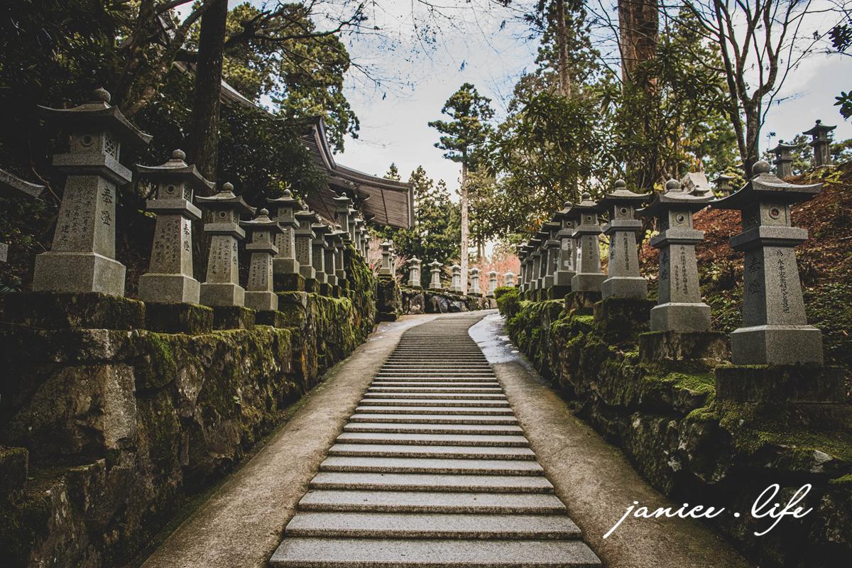 四國香川景點 雲邊寺 雲邊寺纜車 雲邊寺山頂公園 四國遍路 四國靈場 四國遍路第66號靈場 五百羅漢像 天空鞦韆 潔妮食旅生活 求願茄子 日本旅遊 日本自由行 日本四國自駕 日本四國自由行 日本最大索道之一