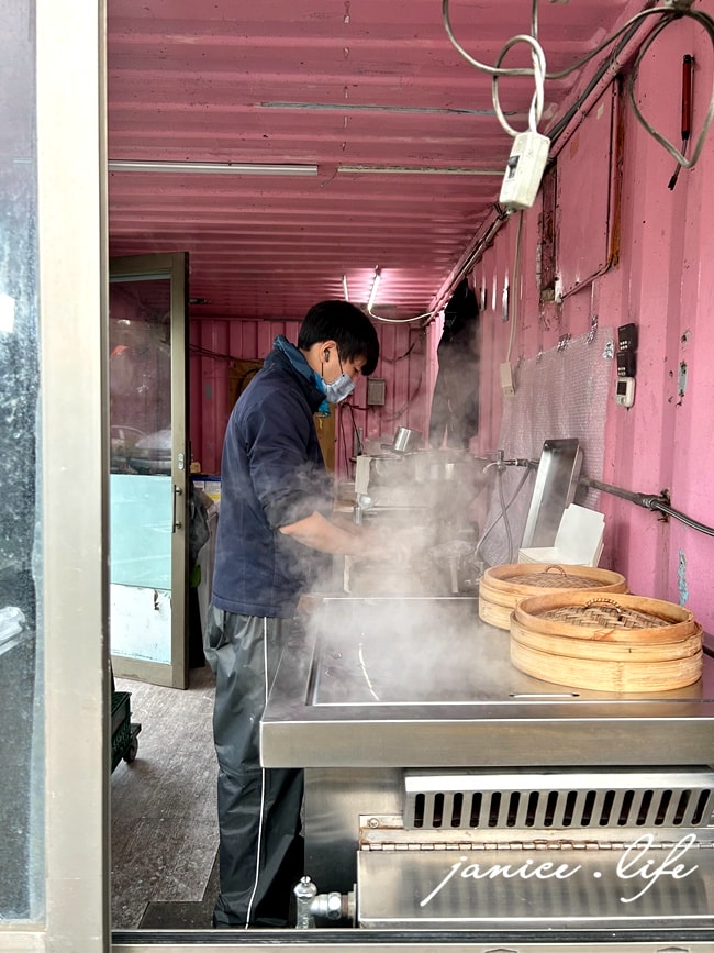 九品湯包 八德美食 桃園市八德區興豐路1692號 八德埤塘生態公園對面 八德推薦美食 八德必吃美食 潔妮食旅生活 八德湯包推薦 鮮肉湯包 