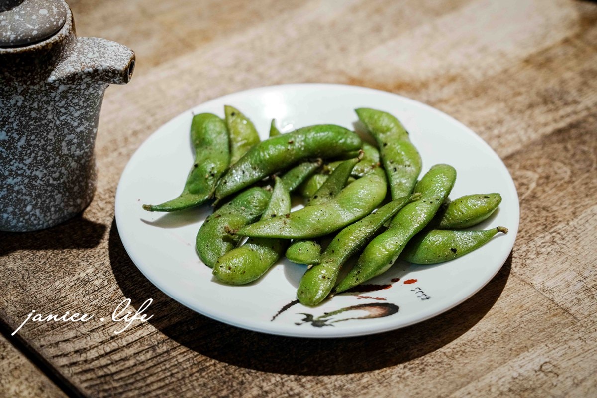 臺南麻豆美食|億禾屋日本料理|藏身二樓的精緻和食|定食.新鮮生魚片|聚會聚餐最佳地點 - 第10張圖 臺南麻豆美食 億禾屋日本料理 麻豆美食推薦 臺南麻豆必吃 麻豆日本料理 億禾屋日本料理菜單 億禾屋日本料理停車 日本料理 定食 生魚片 潔妮食旅生活 台南旅遊 台南麻豆聚會聚餐餐廳推薦