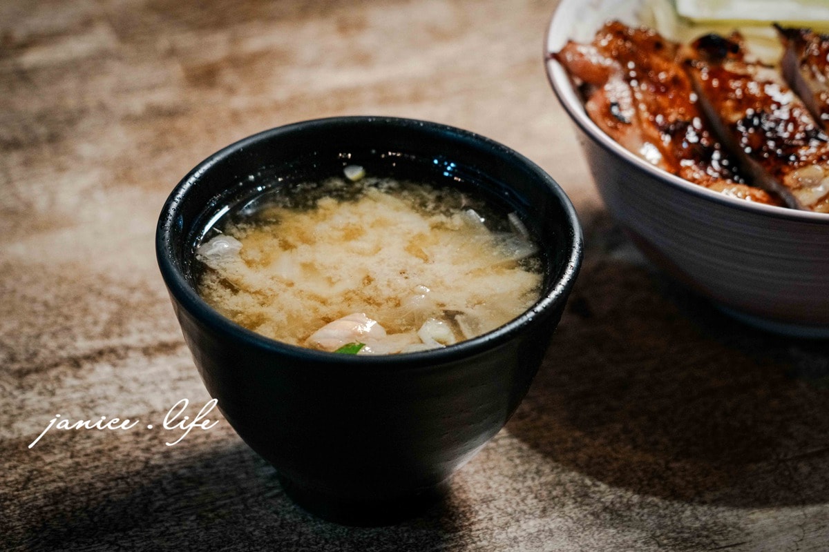 臺南麻豆美食 億禾屋日本料理 麻豆美食推薦 臺南麻豆必吃 麻豆日本料理 億禾屋日本料理菜單 億禾屋日本料理停車 日本料理 定食 生魚片 潔妮食旅生活 台南旅遊 台南麻豆聚會聚餐餐廳推薦