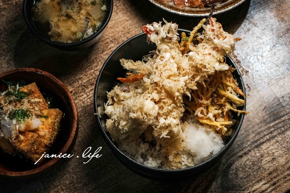 臺南麻豆美食|億禾屋日本料理|藏身二樓的精緻和食|定食.新鮮生魚片|聚會聚餐最佳地點 - 第22張圖 臺南麻豆美食 億禾屋日本料理 麻豆美食推薦 臺南麻豆必吃 麻豆日本料理 億禾屋日本料理菜單 億禾屋日本料理停車 日本料理 定食 生魚片 潔妮食旅生活 台南旅遊 台南麻豆聚會聚餐餐廳推薦 海老天婦羅丼