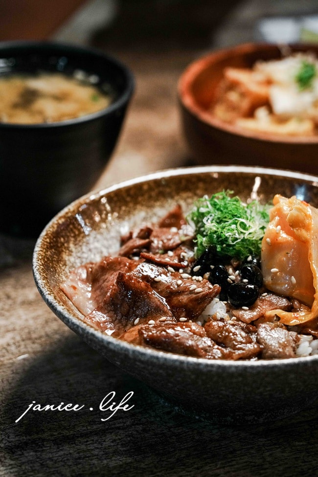 臺南麻豆美食|億禾屋日本料理|藏身二樓的精緻和食|定食.新鮮生魚片|聚會聚餐最佳地點 - 第24張圖 臺南麻豆美食 億禾屋日本料理 麻豆美食推薦 臺南麻豆必吃 麻豆日本料理 億禾屋日本料理菜單 億禾屋日本料理停車 日本料理 定食 生魚片 潔妮食旅生活 台南旅遊 台南麻豆聚會聚餐餐廳推薦 炙燒無骨牛丼