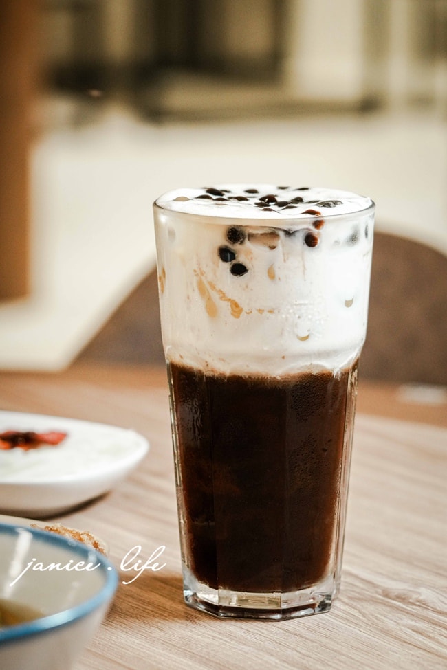 台東美食 老東台米台目 台東米台目 台東小吃 台東必吃 老東台米台目菜單 老東台米台目評價 老東台米台目附近停車 老東台米台目營業時間 台東市區美食 台東熱氣球美食 台東在地人推薦 老東台米台目菜色 老東台米台目店內空間 潔妮食旅生活 台東旅遊 黑糖紅茶+初鹿鮮奶