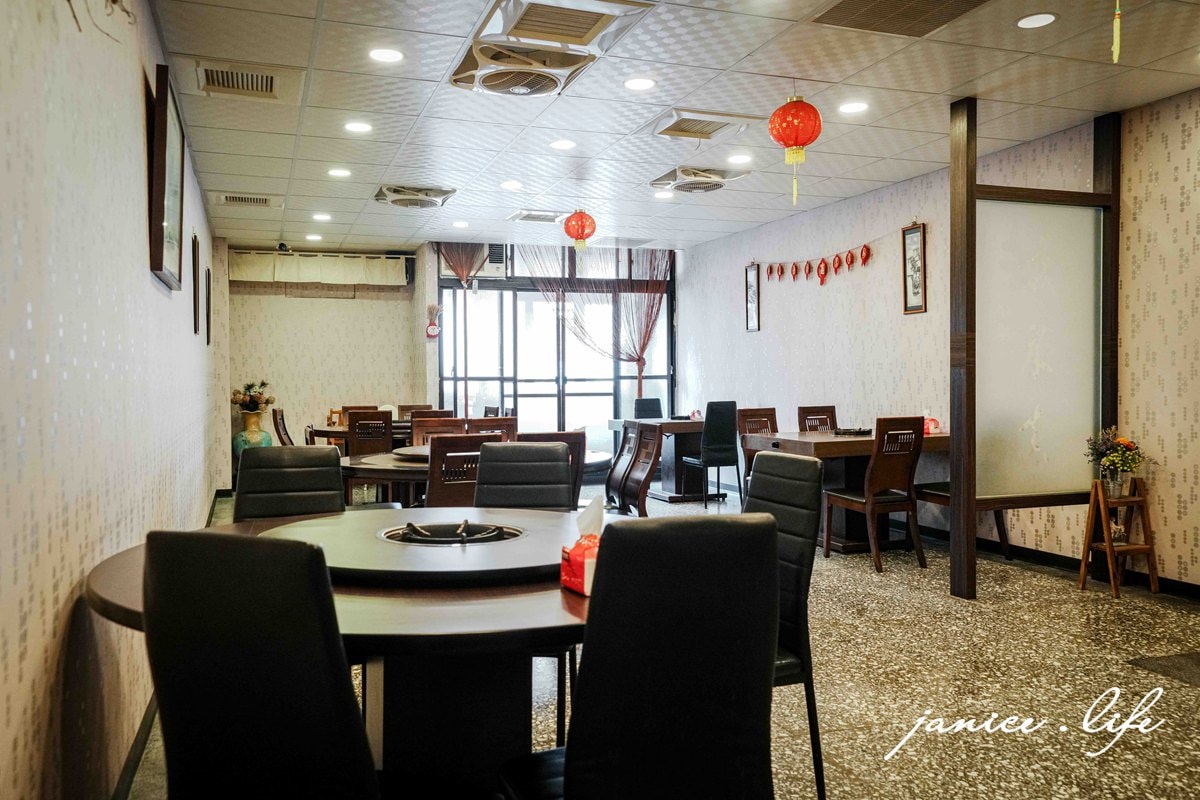 鐵木真麻辣鴛鴦火鍋 桃園市桃園區經國路254號 鐵木真麻辣鴛鴦火鍋停車 鐵木真麻辣鴛鴦火鍋位置 鐵木真麻辣鴛鴦火鍋菜單 桃園火鍋 桃園麻辣鍋 桃園麻辣鍋 桃園火鍋推薦 鴛鴦火鍋推薦 傳統麻辣鍋吃法 麻辣鍋老油條 鴨血豆腐吃到飽 桃園經國路美食 桃園聚餐餐廳推薦 潔妮食旅生活