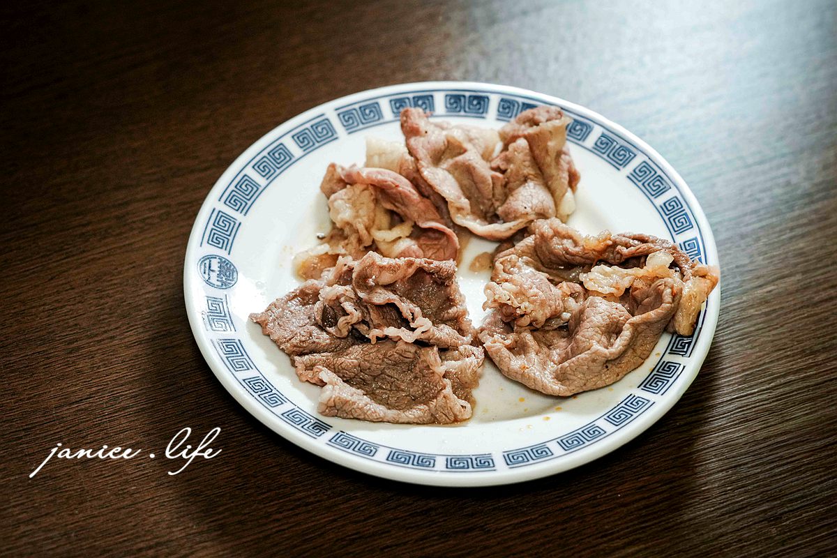 鐵木真麻辣鴛鴦火鍋 桃園市桃園區經國路254號 鐵木真麻辣鴛鴦火鍋停車 鐵木真麻辣鴛鴦火鍋位置 鐵木真麻辣鴛鴦火鍋菜單 桃園火鍋 桃園麻辣鍋 桃園麻辣鍋 桃園火鍋推薦 鴛鴦火鍋推薦 傳統麻辣鍋吃法 麻辣鍋老油條 鴨血豆腐吃到飽 桃園經國路美食 桃園聚餐餐廳推薦 潔妮食旅生活