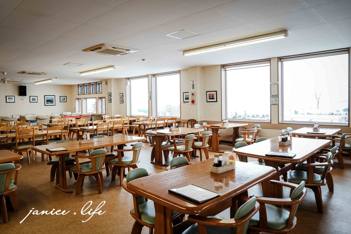 四季彩之丘 北海道美瑛景點 美瑛景點 北海道冬天 美瑛冬遊 鹿肉料理 蝦夷鹿料理 潔妮食旅生活 北海道景點 北海道旅遊 四季彩之丘冬天玩什麼 潔妮食旅生活美瑛 桃園部落客 北海道旅遊 北海道上川郡美瑛町新星第三 四季彩之丘門票 四季彩之丘入園費 四季彩之丘開放時間