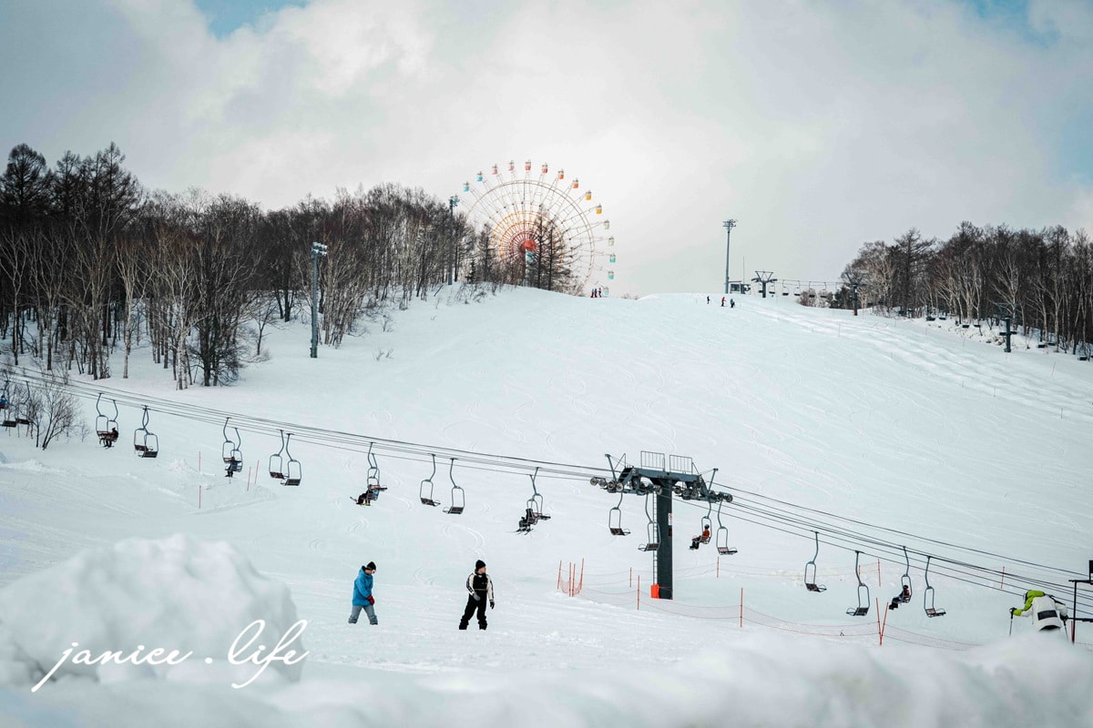 札幌手稻滑雪場 Sapporo Teine 美黛子日本滑雪課程心得 初學者滑雪 札幌手稻滑雪場教練 札幌手稻滑雪場開放時間 札幌手稻滑雪場門票 札幌手稻滑雪場天氣 札幌手稻滑雪場交通 潔妮食旅生活 北海道旅遊 北海道滑雪 北海道看雪 美黛子遊日本 美黛子滑雪