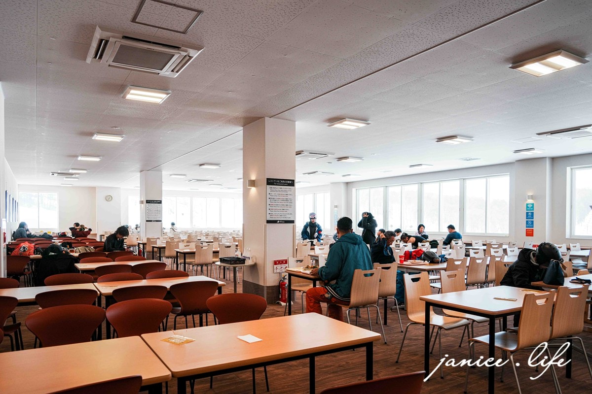 札幌手稻滑雪場 Sapporo Teine 美黛子日本滑雪課程心得 初學者滑雪 札幌手稻滑雪場教練 札幌手稻滑雪場開放時間 札幌手稻滑雪場門票 札幌手稻滑雪場天氣 札幌手稻滑雪場交通 潔妮食旅生活 北海道旅遊 北海道滑雪 北海道看雪 美黛子遊日本 美黛子滑雪