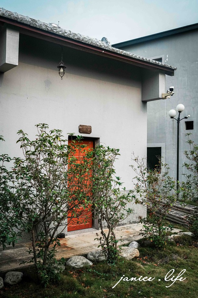 臺南安定住一晚|天不老民宿|遠離塵囂的寧靜.讓時間溫柔地停下來 - 第6張圖 臺南安定住一晚 天不老民宿 臺南市安定區蘇厝360之5號 台南安定蘇厝 臺南住宿推薦 臺南隱藏版文青住宿 潔妮食旅生活 台南景點 台南旅遊 臺南安定民宿 臺南安定區 包棟民宿推薦