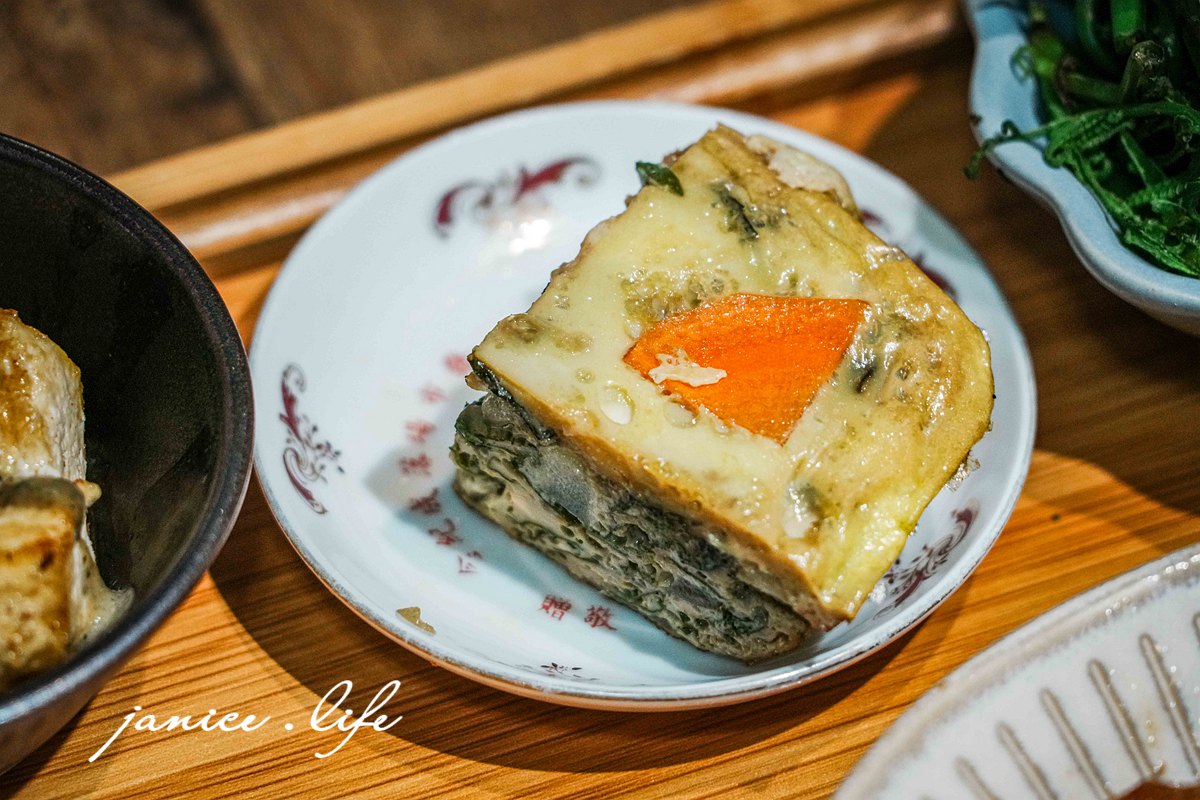 台東美食|橋 chiao|隱身老宅的溫暖家常料理.感受台東的慢靈魂 - 第21張圖 臺東縣台東市美食 臺東市區必吃餐廳 橋chiao 臺東縣台東市浙江路12號華陀神醫 老宅文青風餐廳 橋chiao位置 橋chiao菜單 橋chiao停車 潔妮食旅生活 台東旅遊 台東老屋餐廳 洛神香煎腿排 長濱月桃海鹽炙燒牛肉飯 刺蔥豆乳豬 雞蛋布丁