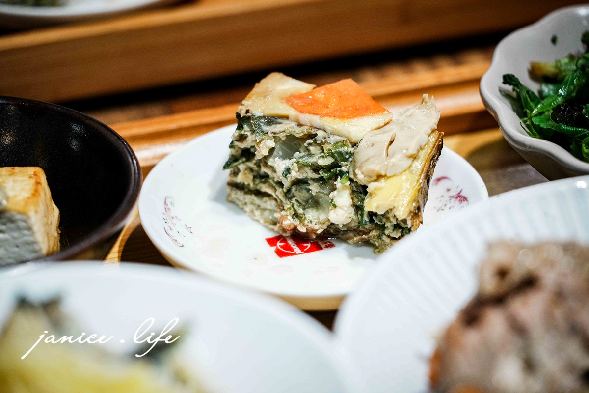 台東美食|橋 chiao|隱身老宅的溫暖家常料理.感受台東的慢靈魂 - 第22張圖 臺東縣台東市美食 臺東市區必吃餐廳 橋chiao 臺東縣台東市浙江路12號華陀神醫 老宅文青風餐廳 橋chiao位置 橋chiao菜單 橋chiao停車 潔妮食旅生活 台東旅遊 台東老屋餐廳 洛神香煎腿排 長濱月桃海鹽炙燒牛肉飯 刺蔥豆乳豬 雞蛋布丁