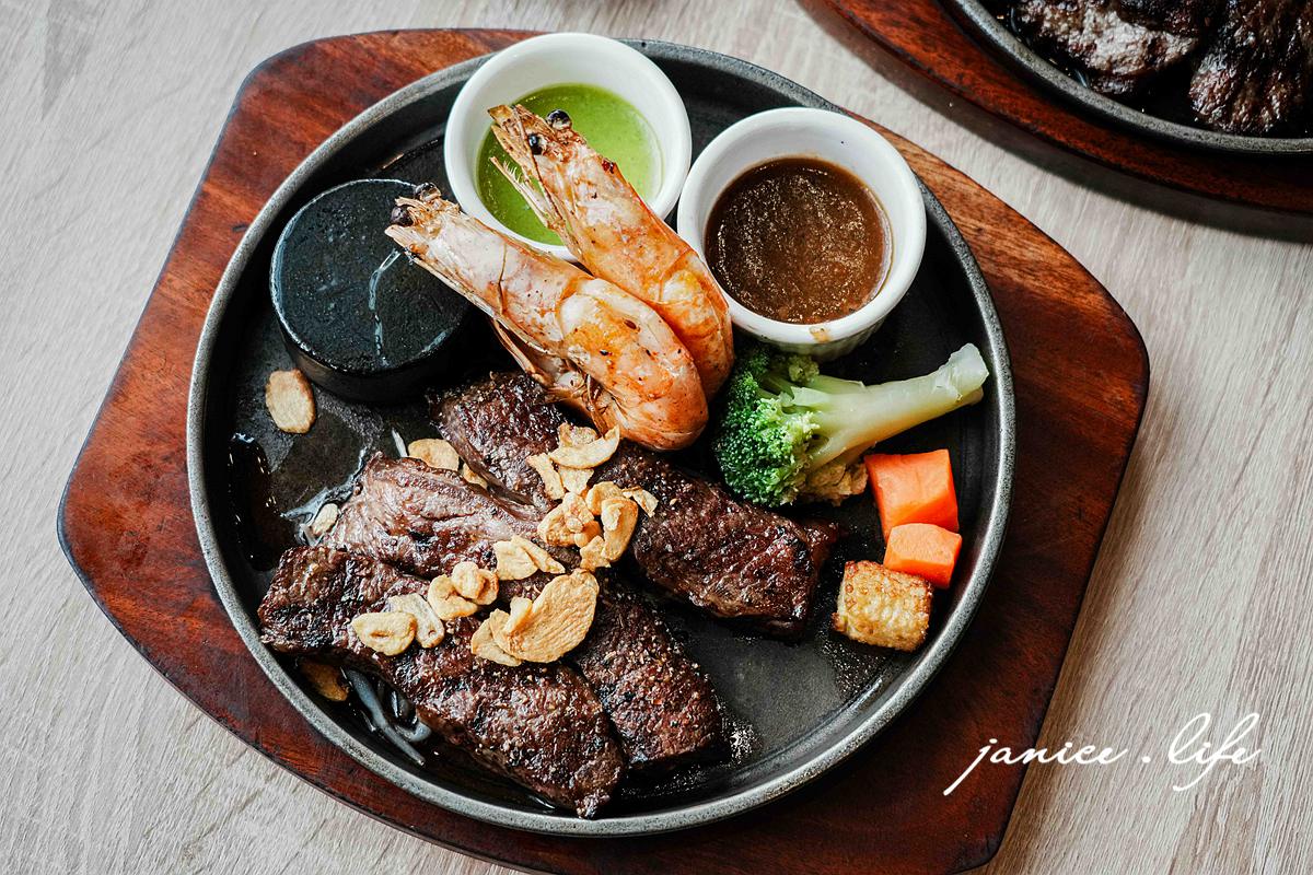台中大里美食餐廳 牛室炙燒牛排 BEEF HOUSE 台中大里店 臺中市大里區德芳南路445號 自助吧吃到飽 台中慶生約會聚餐推薦 牛室炙燒牛排菜單 牛室炙燒牛排母親節活動 牛室炙燒牛排停車 潔妮食旅生活