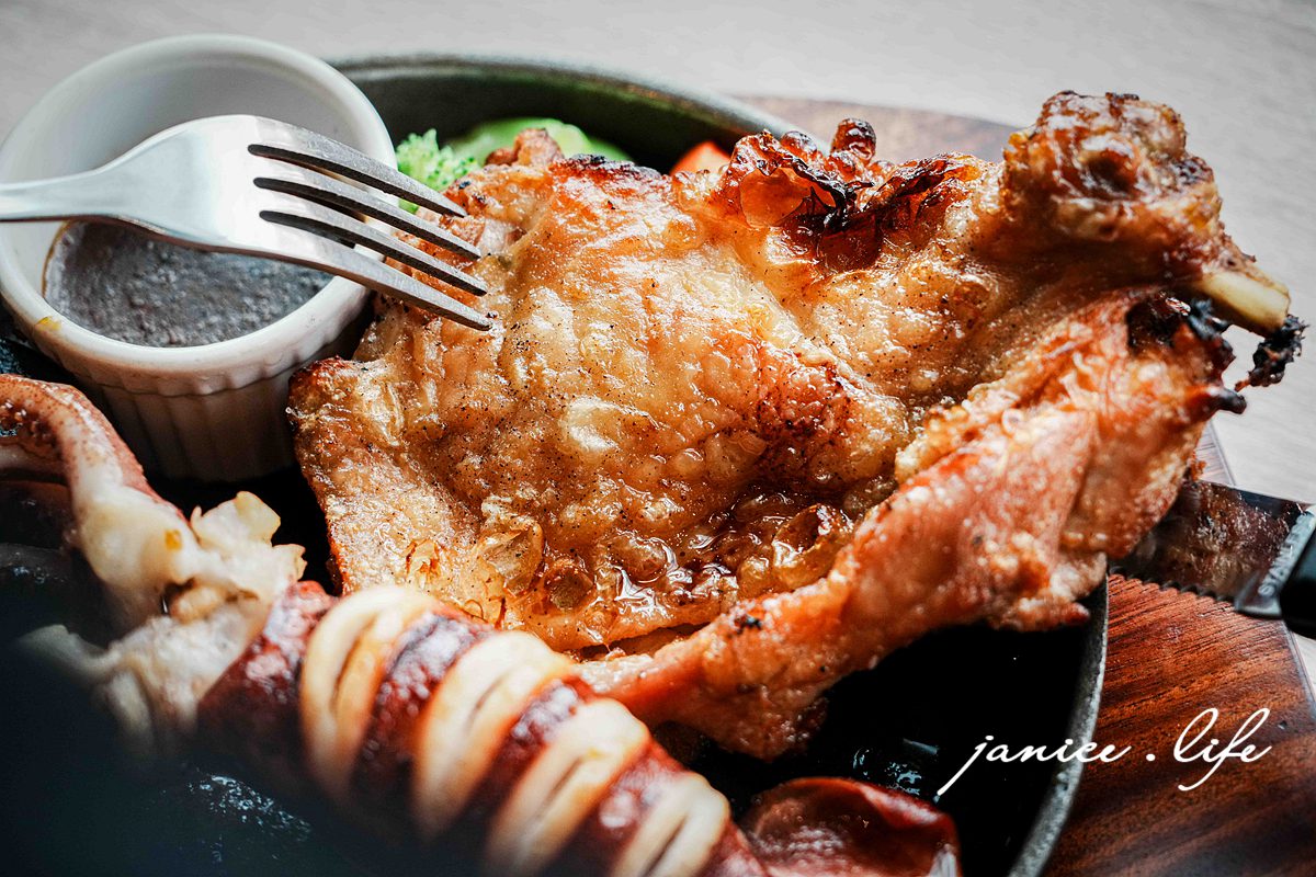 台中大里美食餐廳 牛室炙燒牛排 BEEF HOUSE 台中大里店 臺中市大里區德芳南路445號 自助吧吃到飽 台中慶生約會聚餐推薦 牛室炙燒牛排菜單 牛室炙燒牛排母親節活動 牛室炙燒牛排停車 潔妮食旅生活
