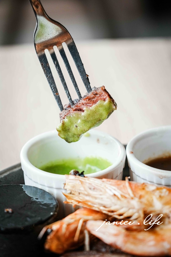 台中大里美食餐廳 牛室炙燒牛排 BEEF HOUSE 台中大里店 臺中市大里區德芳南路445號 自助吧吃到飽 台中慶生約會聚餐推薦 牛室炙燒牛排菜單 牛室炙燒牛排母親節活動 牛室炙燒牛排停車 潔妮食旅生活