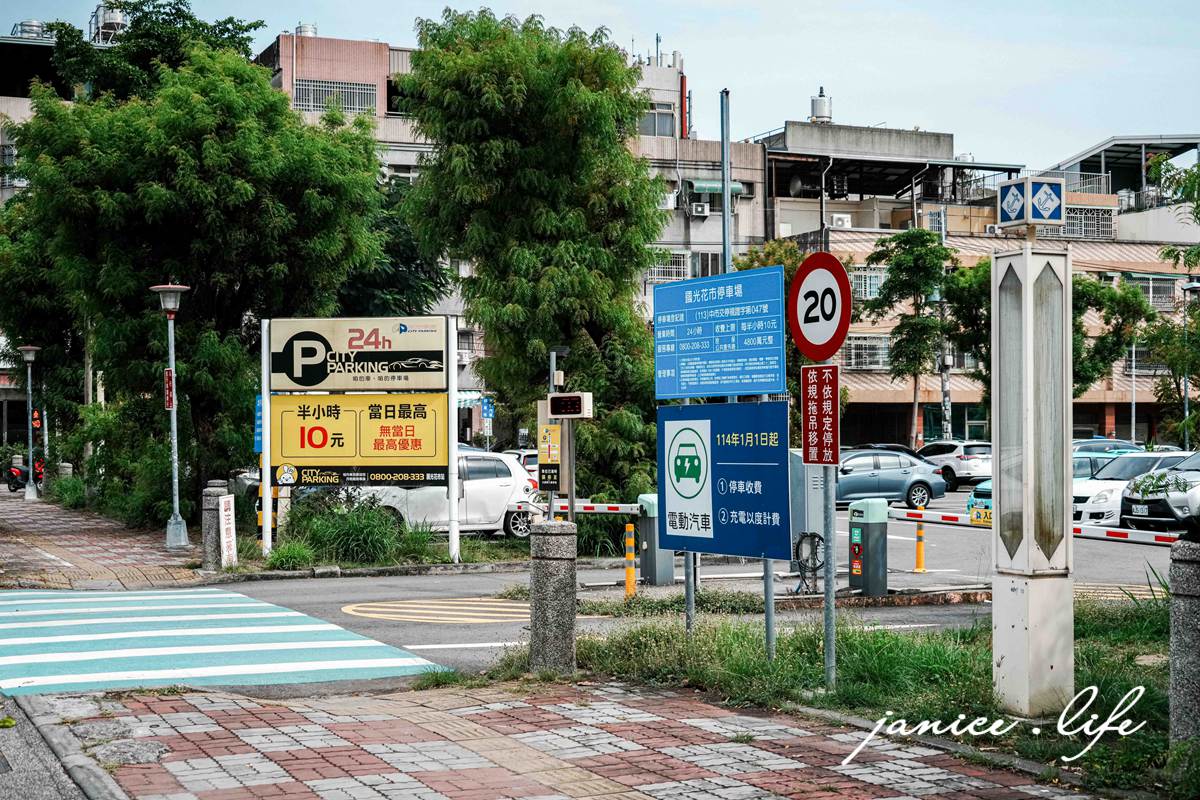台中大里美食餐廳 牛室炙燒牛排 BEEF HOUSE 台中大里店 臺中市大里區德芳南路445號 自助吧吃到飽 台中慶生約會聚餐推薦 牛室炙燒牛排菜單 牛室炙燒牛排母親節活動 牛室炙燒牛排停車 潔妮食旅生活