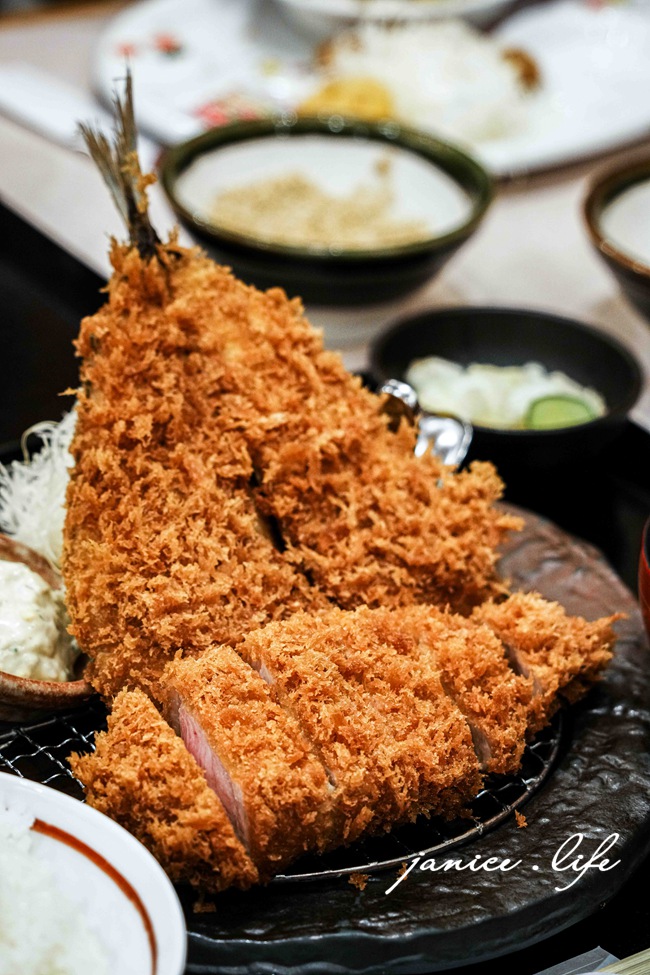 北海道札幌美食 かつ徳豊平店 北海道豬排店 かつ徳 豊平店 札幌炸豬排 熟成豬排 潔妮食旅生活 札幌美食推薦 北海道自駕必吃美食 札幌自由行美食推薦 かつ徳豊平店菜單 かつ徳豊平店停車 Katsutoku