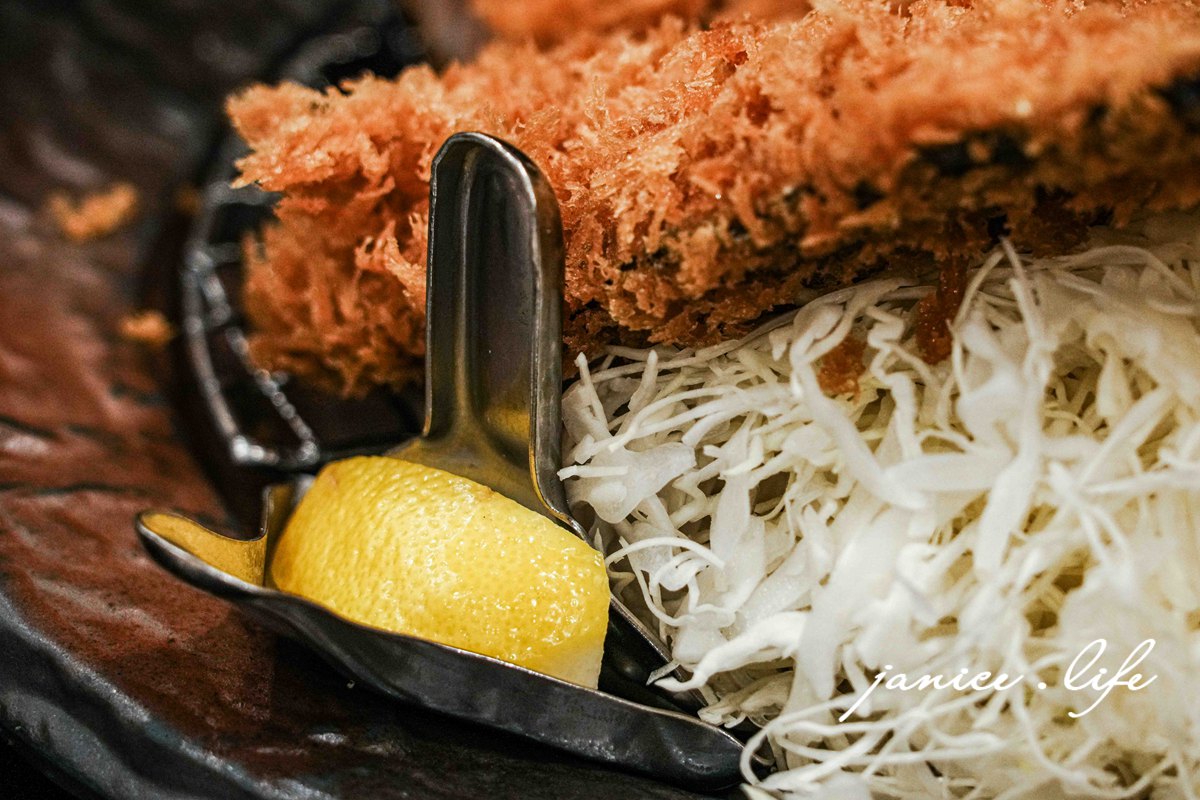 北海道札幌美食 かつ徳豊平店 北海道豬排店 かつ徳 豊平店 札幌炸豬排 熟成豬排 潔妮食旅生活 札幌美食推薦 北海道自駕必吃美食 札幌自由行美食推薦 かつ徳豊平店菜單 かつ徳豊平店停車 Katsutoku