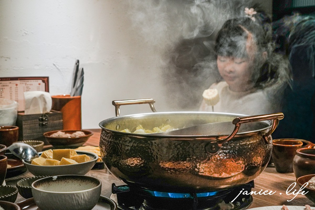 員外佬麻辣火鍋 捷運市政府站美食 臺北市信義區基隆路一段147巷15號 員外佬麻辣火鍋菜單 信義區個人鍋 市府站火鍋推薦 台北麻辣鍋個人 信義區火鍋 台北市府站美食 台北火鍋 信義區火鍋推薦 潔妮食旅生活 員外佬麻辣火鍋位置 員外佬麻辣火鍋交通 員外佬麻辣火鍋停車