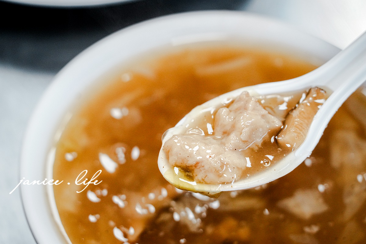 嘉義美食|火生文化店|藏在文化路夜市裡的古早味|傳承60年.阿公的味道 - 第12張圖 嘉義美食 火生美乃滋涼麵 黑金滷肉飯 赤肉羹 嘉義市西區文化里文化路93號 嘉義市西區仁愛路179號 文化路夜市美食 文化路夜市推薦 潔妮食旅生活 嘉義小吃 嘉義涼麵 嘉義旅遊 火生文化店菜單