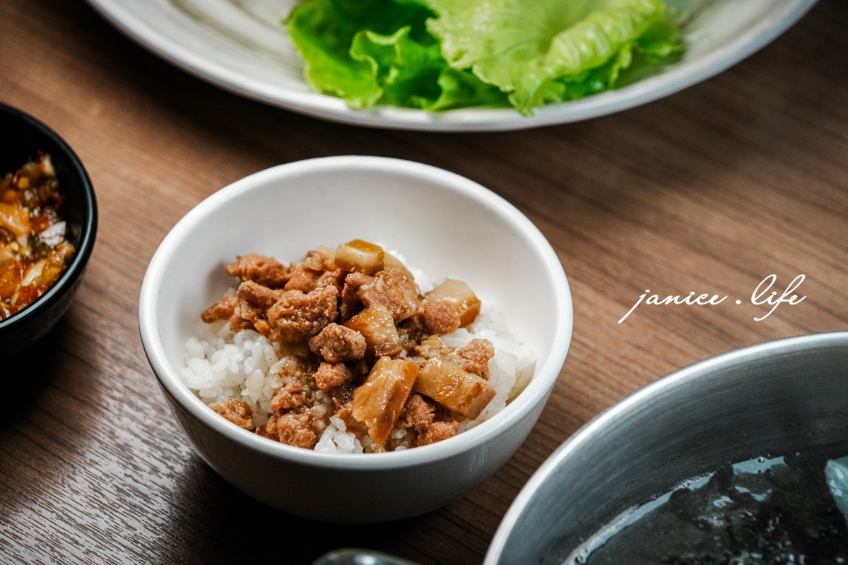 桃園八德美食|養鍋 Yang Guo 石頭涮涮鍋|豐盛蔬食自助吧吃到飽|寵物友善 - 第10張圖 桃園八德美食 桃園八德火鍋 自助吧吃到飽 桃園八德寵物友善 養鍋 Yang Guo 石頭涮涮鍋 養鍋菜單 養鍋線上訂位 養鍋Yang Guo石頭涮涮鍋桃園八德店 潔妮食旅生活 八德美食 桃園八德火鍋推薦 桃園市八德區大智里永福西街74號 寵物友善餐廳