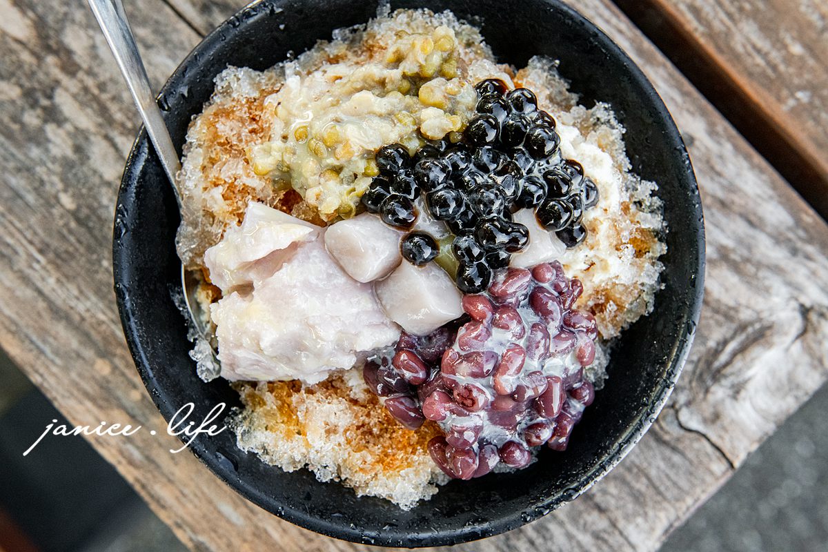 台東美食|東河豆花|台11線必停的消暑甜點|綿密豆花+黑糖剉冰 - 第10張圖 台東美食 東河豆花 台11線 臺東縣東河鄉興昌村興昌38-1號 台東吃冰 台東冰店 台東豆花 東河豆花菜單 東河豆花低消 東河美食 潔妮食旅生活 台東景點 台東旅遊