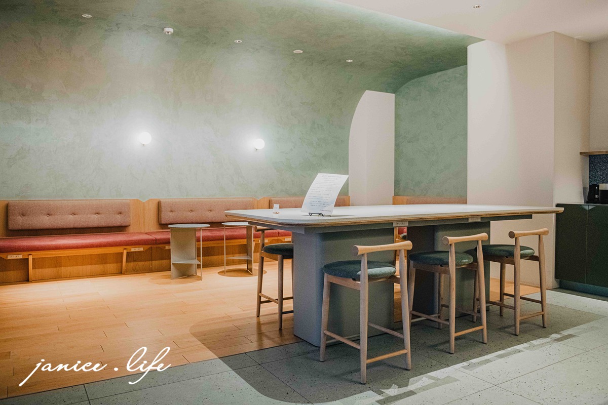 いとまちホテル0 ITOMACHI HOTEL 0 愛媛県西条市朔日市250-7 https://itomachihotel-0.com/ 建築師隈研吾設計 四國愛媛旅遊旅行 四國愛媛住宿飯店推薦 潔妮食旅生活 四國自駕 四國自由行 日國景點 四國愛媛景點 日本自由行 四國旅遊 設計旅宿 隈研吾迷 西条市 住宿 日本零能耗飯店 日本環保綠建築飯店 西條 湧水 飯店 愛媛自由行 住宿 四國設計感飯店 ITOMACHI HOTEL 0 交通 ITOMACHI HOTEL 0 早餐 隈研吾建築設計 