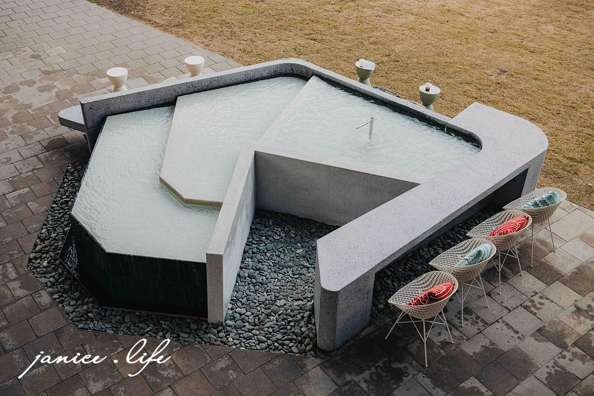 いとまちホテル0 ITOMACHI HOTEL 0 愛媛県西条市朔日市250-7 https://itomachihotel-0.com/ 建築師隈研吾設計 四國愛媛旅遊旅行 四國愛媛住宿飯店推薦 潔妮食旅生活 四國自駕 四國自由行 日國景點 四國愛媛景點 日本自由行 四國旅遊 設計旅宿 隈研吾迷 西条市 住宿 日本零能耗飯店 日本環保綠建築飯店 西條 湧水 飯店 愛媛自由行 住宿 四國設計感飯店 ITOMACHI HOTEL 0 交通 ITOMACHI HOTEL 0 早餐 隈研吾建築設計 內貫廣場