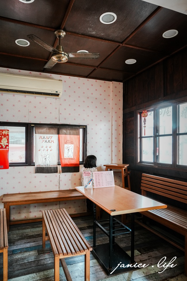 嘉義美食 喜田屋麻糬 嘉義市東區朝陽里民族路47號 嘉義伴手禮 銅板美食 古早味麻糬 嘉義小吃 嘉義點心 嘉義旅遊 嘉義東區必吃美食 潔妮食旅生活 嘉義東區美食 嘉義伴手禮推薦 嘉義民族路美食 喜田屋麻糬菜單 喜田屋麻糬口味