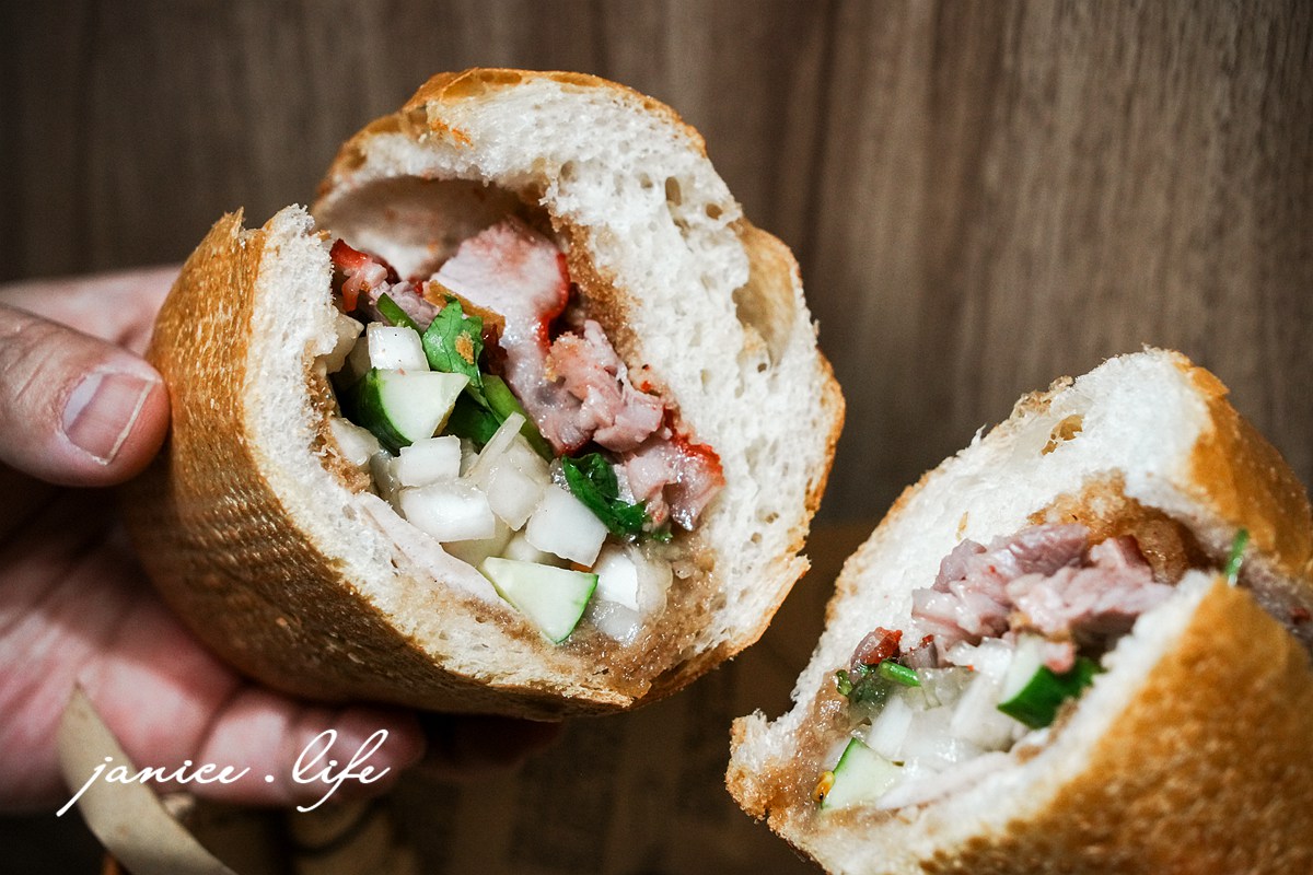 八德美食|越點・脆皮豬麵包・越南料理|滿滿餡料太過癮・清爽酸辣好滋味! - 第13張圖 八德興豐路 越點・脆皮豬麵包・越南料理 八德美食 八德興豐路美食餐廳 桃園八德越式推薦 潔妮食旅生活 越點脆皮豬麵包菜單 桃園市八德區瑞德里興豐路664號 越南法國麵包 叉燒肉夾心麵包