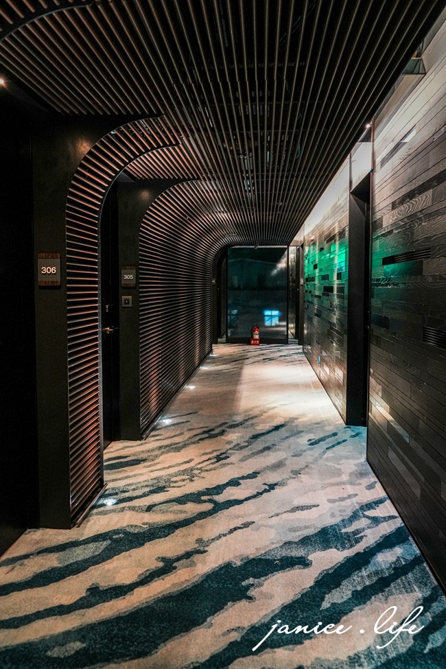 台北中山雅樂軒酒店 Aloft Taipei Zhongshan 臺北市中山區恆安里雙城街1號 台北飯店推薦 台北中山區住宿 台北高空酒吧飯店 台北中山雅樂軒酒店開箱 台北市區放鬆提案 中山區質感住宿提案 台北自由行必住 台北住宿開箱 中山區住宿推薦 潔妮食旅生活 台北中山雅樂軒酒店停車 台北中山雅樂軒酒店週邊美食 台北中山雅樂軒酒店交通 台北中山雅樂軒酒店早餐 台北中山雅樂軒酒店客房 