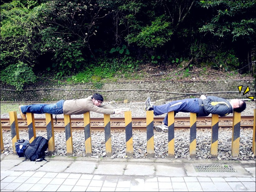 2012-03-03-三貂角燈塔、菁桐車站、平雙隧道、深坑老街 (5).jpg